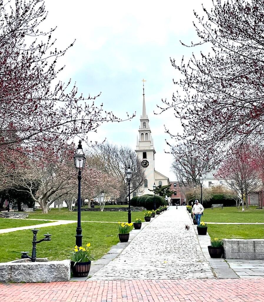 How to Plan a Weekend Getaway to Newport, RI  (+Free Itinerary)