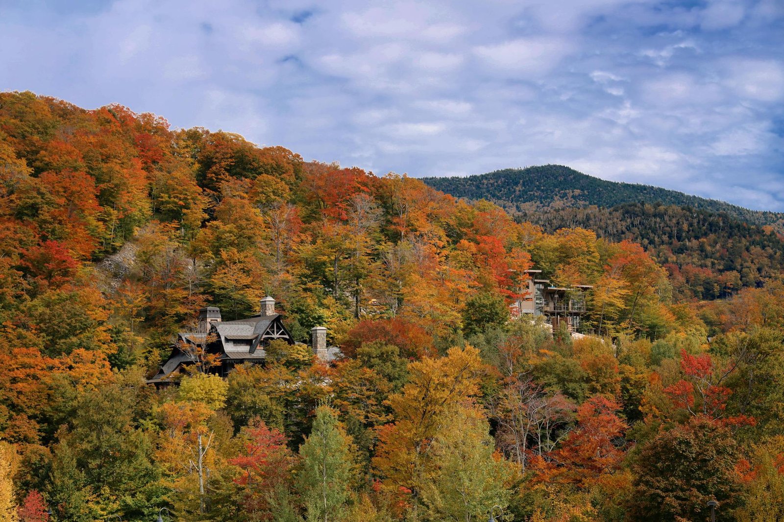 10 Unforgettable Fall Weekend Getaways in the Northeast - Sprinkle of ...