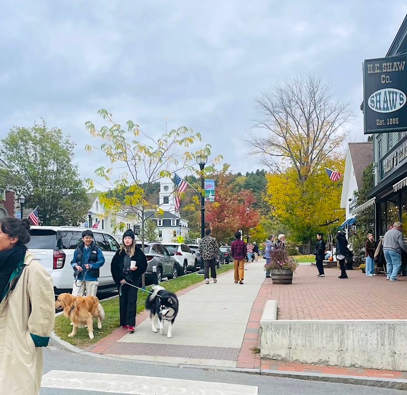 How to Spend One Day in Stowe, Vermont This Fall (+Free Printable Itinerary)